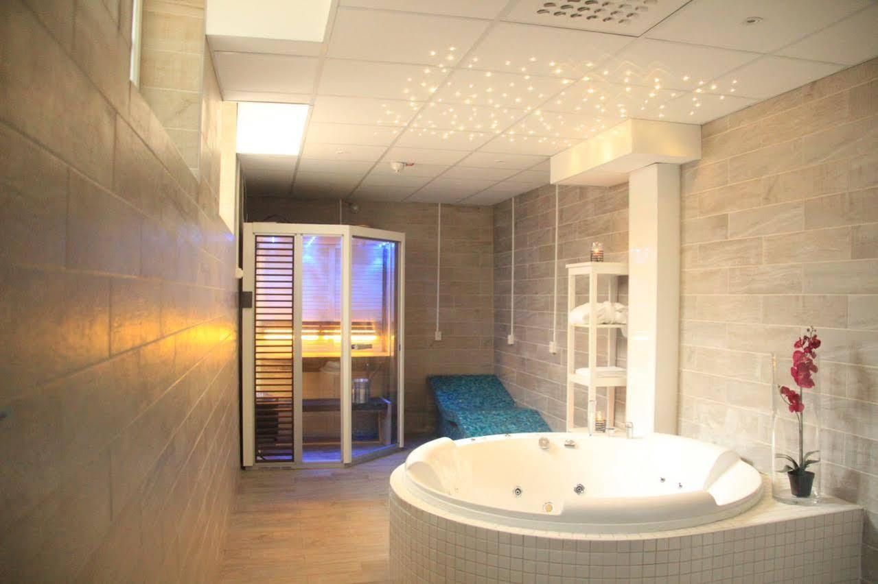 Brook Hotels Arlanda Rosersberg Esterno foto